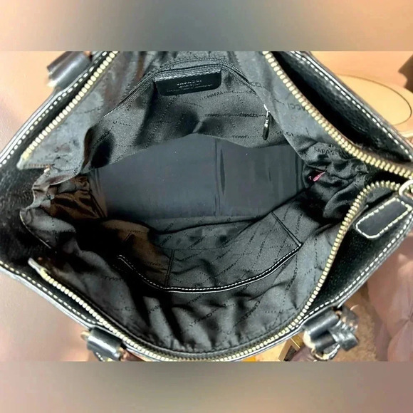 Gently Used CAPACCI Black Leather Shoulder Bag - Picture 7 of 11